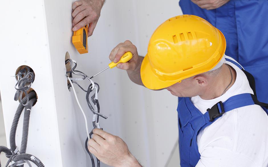 électricien de maintenance Combs-la-Ville